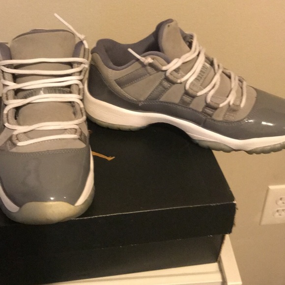 Air Jordan 11 low grey - Picture 1 of 2